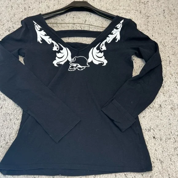 Y2K Metal Mulitia M strapped long sleeve shirt in great condition (minor stain) - Picture 6 of 9